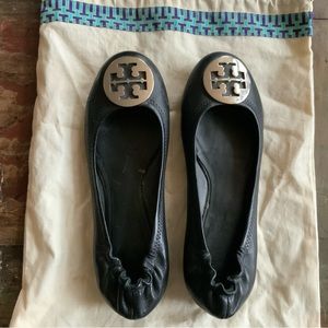 Tory Burch size 8m Minnie black travel ballet flats